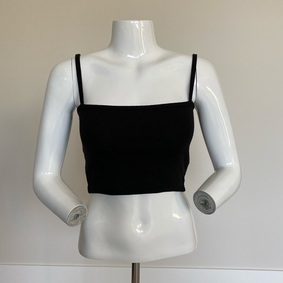 Missguided Black Cropped Tank - Picture 2 of 5